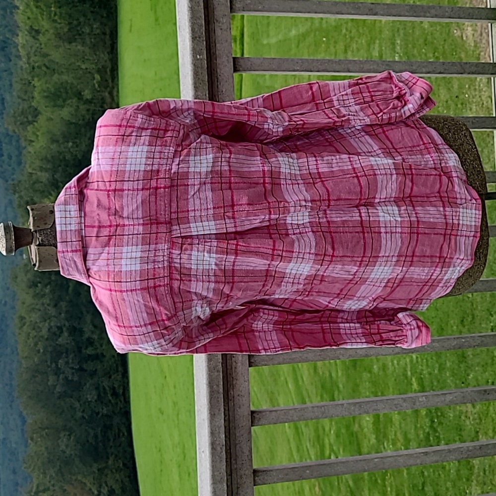 Like new flannel shirt - Picture 2 of 7